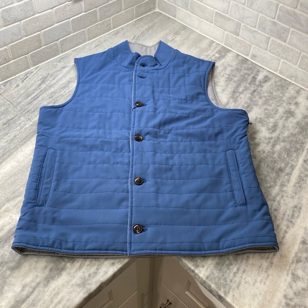 Peter Millar Blue/Grey reversible button up vest size medium. NWT